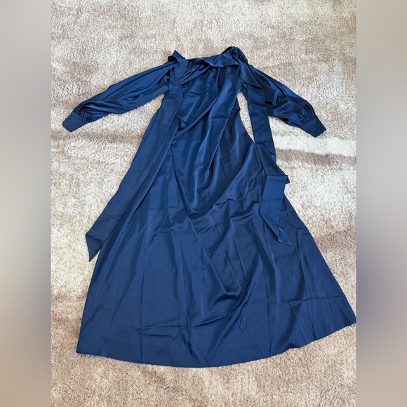 BAILA
Navy Satin High-Neck Cape-Sleeve Maxi Dress - Picture 3 of 5
